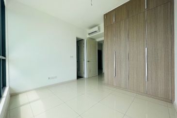 The M @ Medini Macrolink