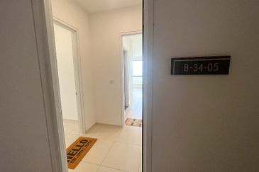 The M @ Medini Macrolink