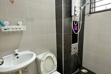 Jalan Perjiranan 11/23