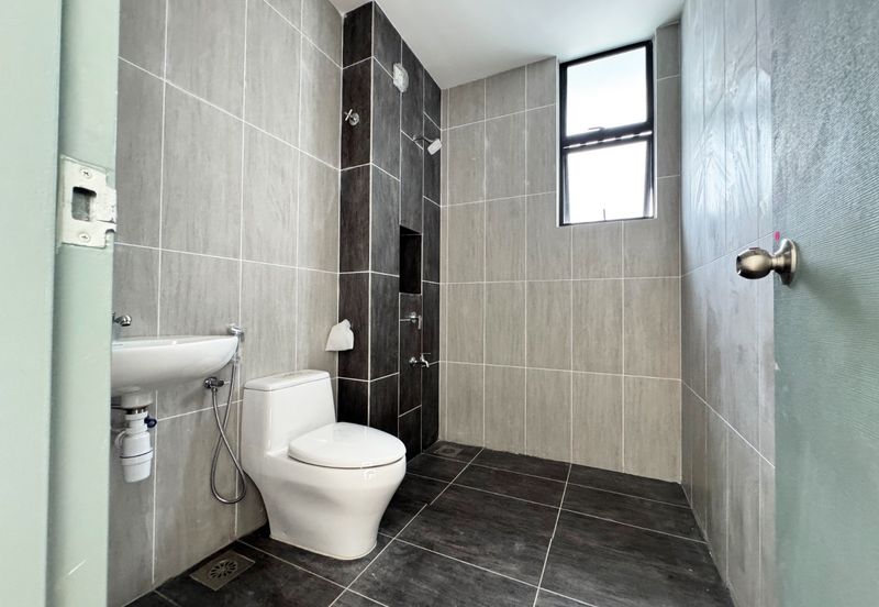 The Straits View Residences