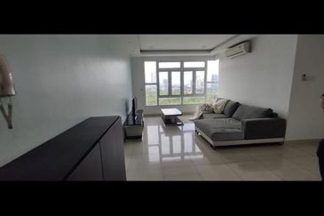 Golden Sands Seaview Residence