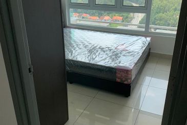 Golden Sands Seaview Residence