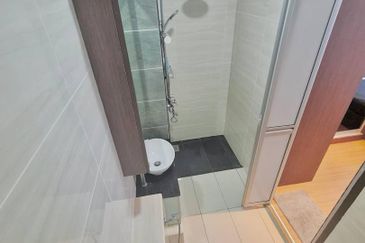 D'Summit Residences @ Kempas Utama