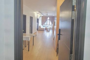 D'Summit Residences @ Kempas Utama