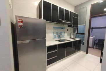 D'Summit Residences @ Kempas Utama