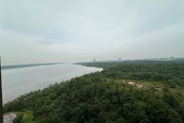 Puteri Cove Residences