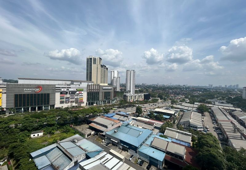 Dedaun Hijau (Greenfield Regency)