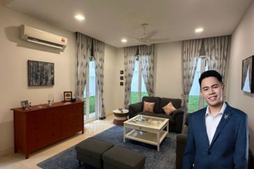 Emerald Bay @ Puteri harbour