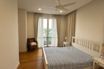 Emerald Bay @ Puteri harbour