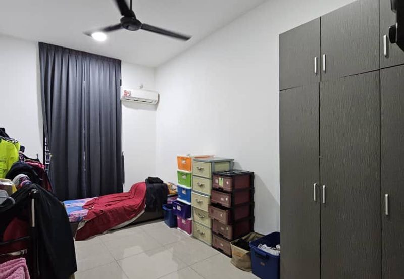 The Straits View, Bandar Baru Permas Jaya