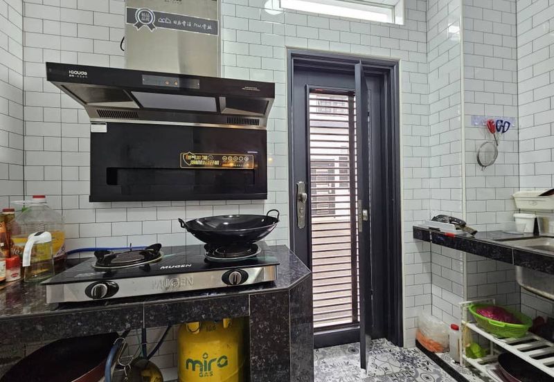 The Straits View, Bandar Baru Permas Jaya