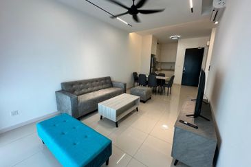 The M @ Medini Macrolink