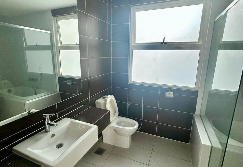 Encorp Marina Puteri Harbour