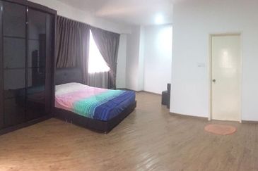 Aloha Tower Condominium