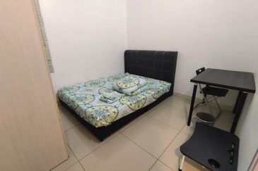 Dedaun Hijau (Greenfield Regency)