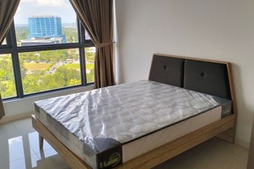 The M @ Medini Macrolink