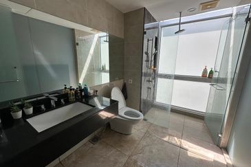 Paradiso Nuova Medini