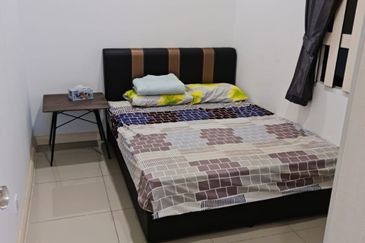 D\'Pristine @ Medini