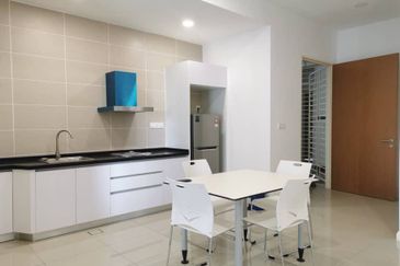 D\'Pristine @ Medini