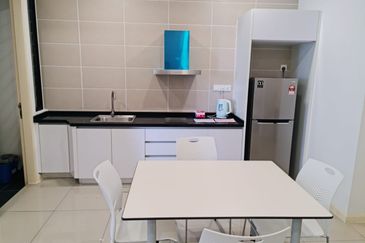 D\'Pristine @ Medini