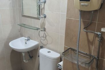 Golden Sands Seaview Residence