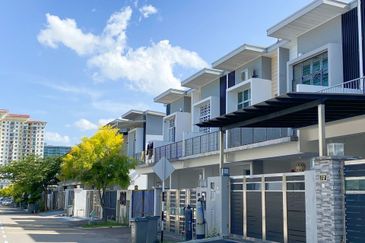 Austin Residence @Taman Mount Austin