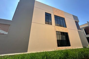 Aurora Resort Villas