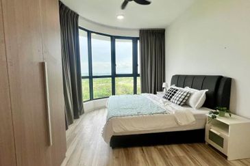 The M @ Medini Macrolink