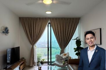 The M @ Medini Macrolink