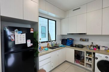 The M @ Medini Macrolink