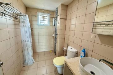 Dedaun Hijau (Greenfield Regency)