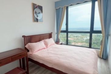 The M @ Medini Macrolink