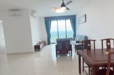 The M @ Medini Macrolink