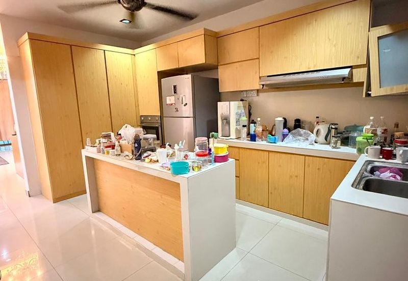 Bandar Dato' Onn, Perjiranan 8 (canna 2)