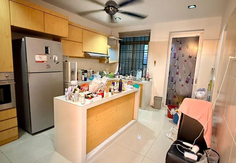 Bandar Dato' Onn, Perjiranan 8 (canna 2)