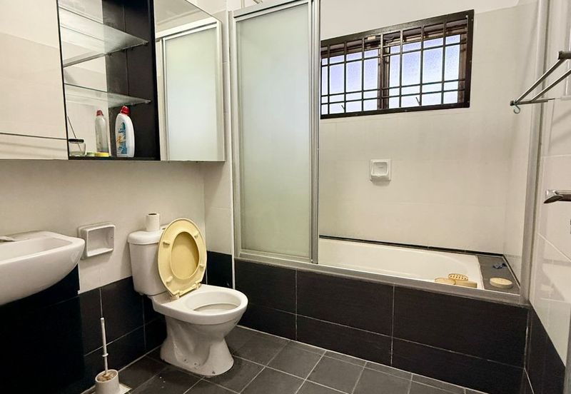 Bandar Dato' Onn, Perjiranan 8 (canna 2)