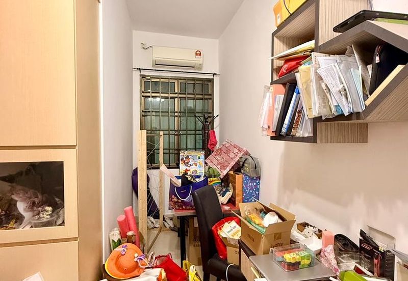 Bandar Dato' Onn, Perjiranan 8 (canna 2)