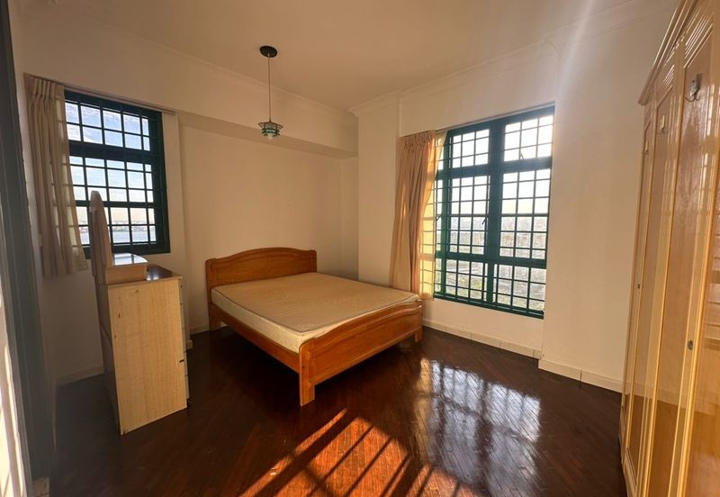 The Straits View, Bandar Baru Permas Jaya