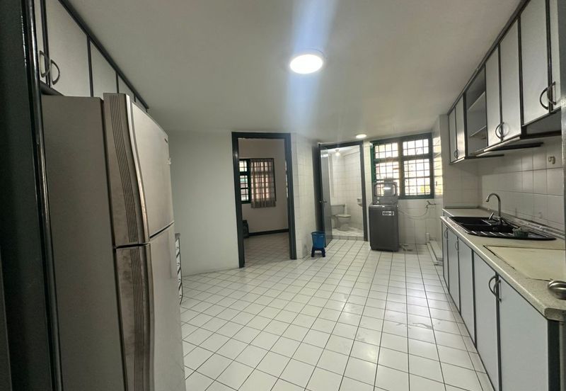 The Straits View, Bandar Baru Permas Jaya