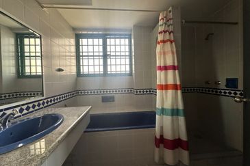 The Straits View, Bandar Baru Permas Jaya