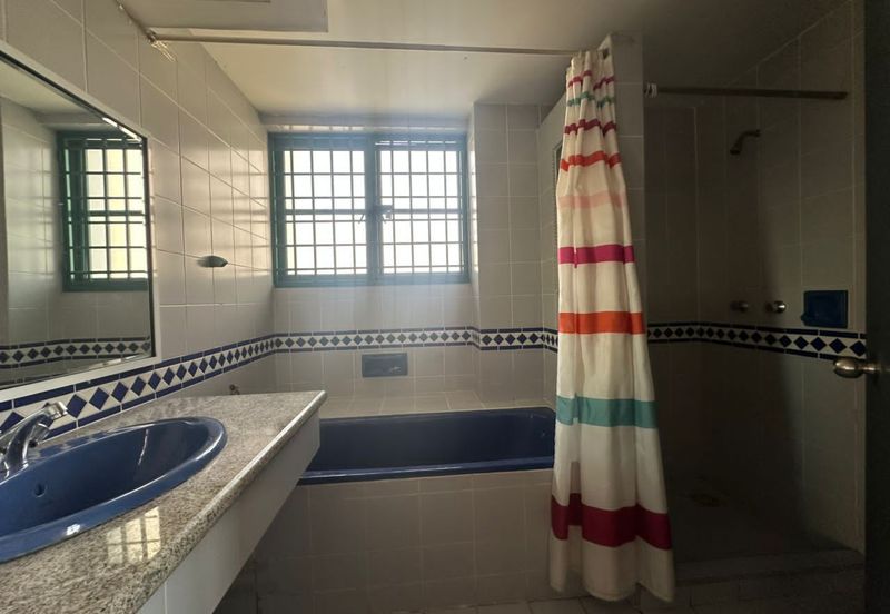 The Straits View, Bandar Baru Permas Jaya