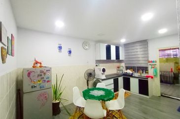 [RUMAH DEKAT PANTAI] 2-STRY Terrace Taman Sri Bayu Bagan Lalang Sepang