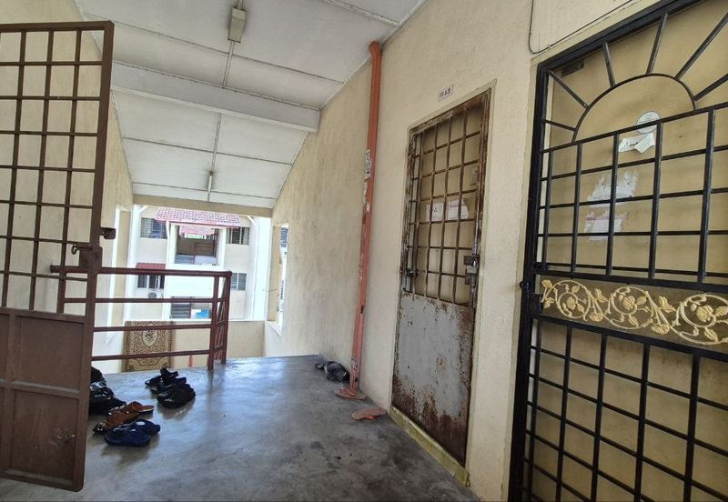 Puchong Utama Court 2