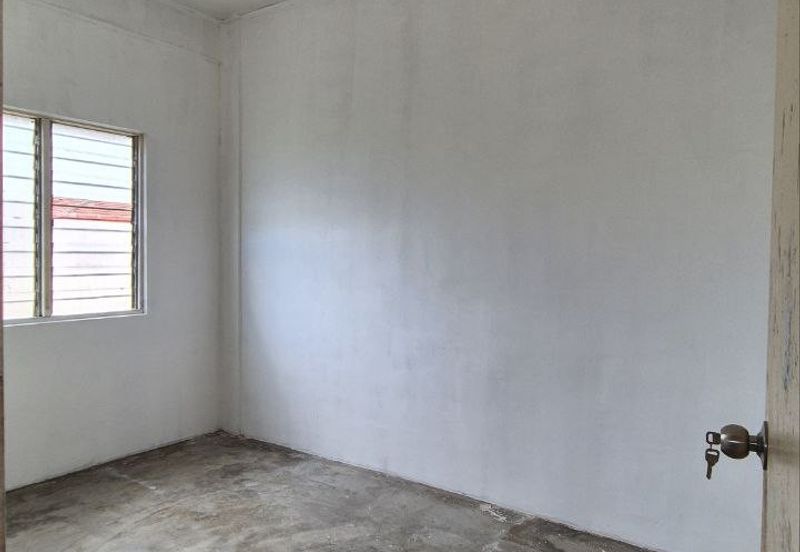 Puchong Utama Court 2