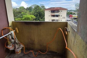 Puchong Utama Court 2