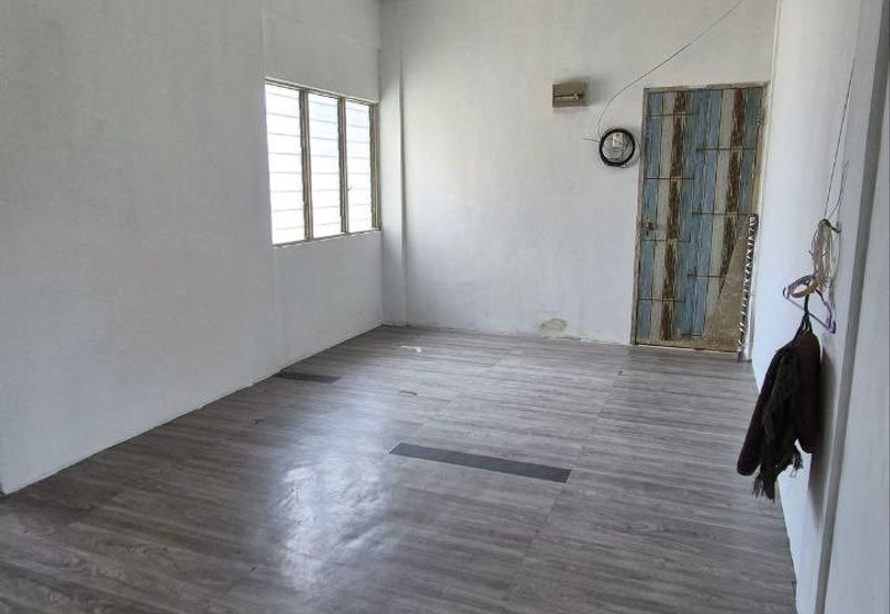 Puchong Utama Court 2