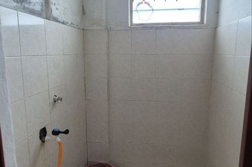 Puchong Utama Court 2