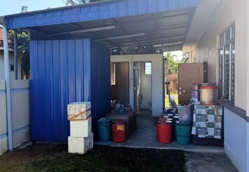 1 Storey Bungalow Jalan Tasik Bringing , Taman Pantai Sepang Putra, Sepang