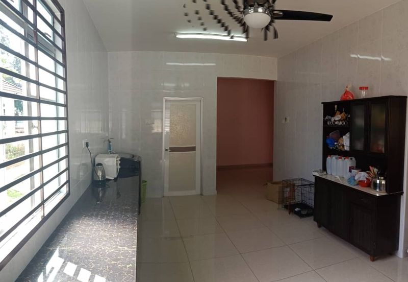 1 Storey Bungalow Jalan Tasik Bringing , Taman Pantai Sepang Putra, Sepang