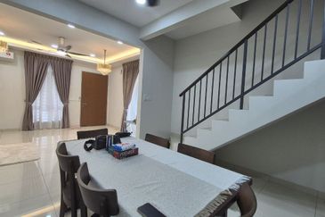 [LOWER UNIT] Townhouse Elegan Residensi Putra Perdana Puchong 